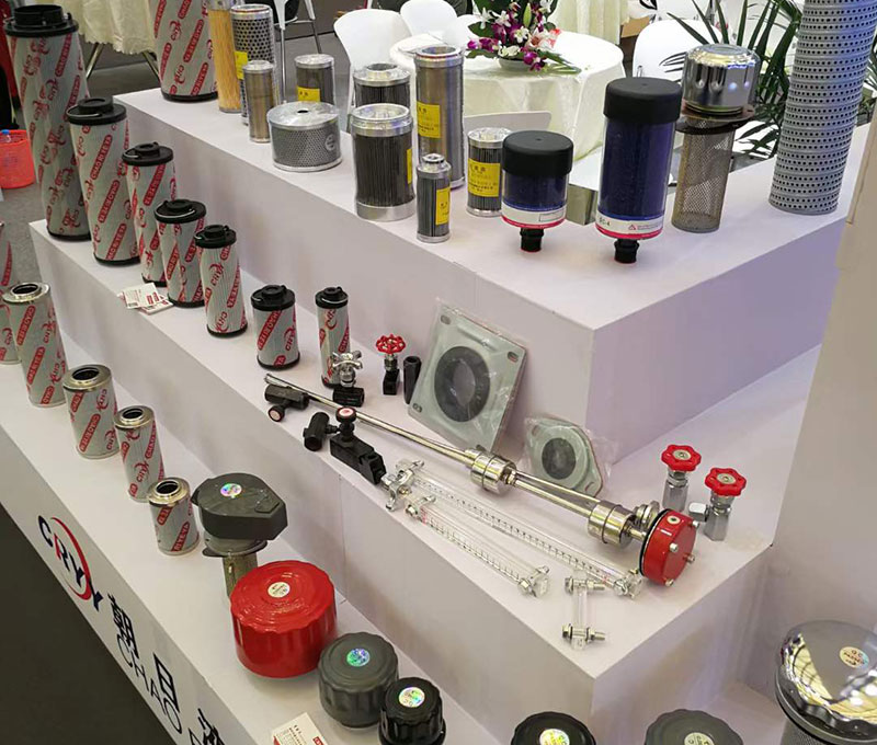 液压过滤器中常见的就是吸油过滤器、回油过滤器压力管路过滤器等等，使用过滤器的时候有很多的要求。那液压过滤器使用有哪些要求？ca88液压告诉你：